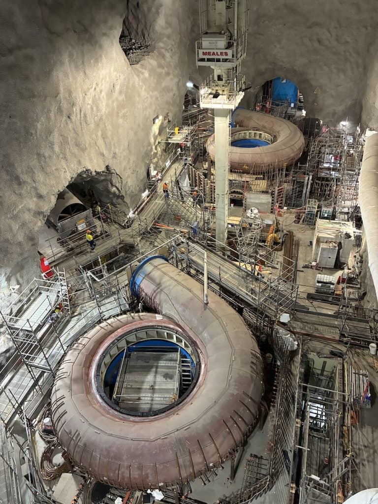 Kidston spiral casing