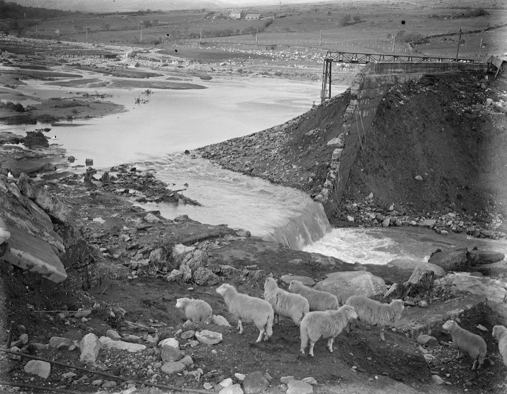 Dolgarrog dam breach